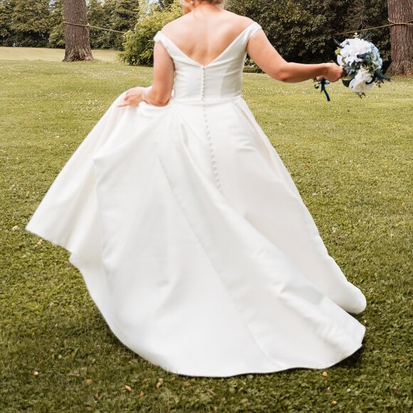 Mori Lee Jean Size 12 Wedding Dress - Picture 4 of 6